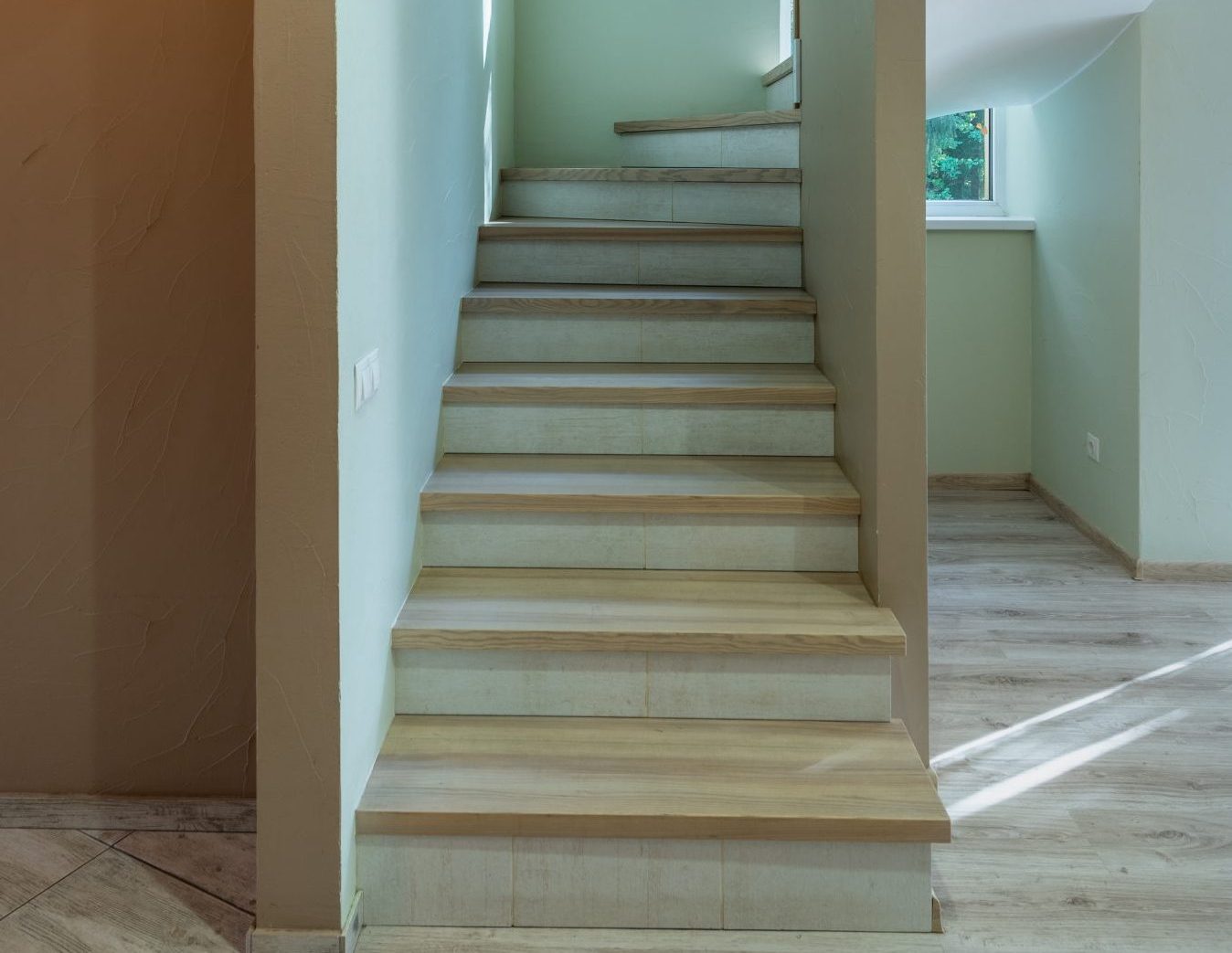 Escalier intérieur / marches chêne